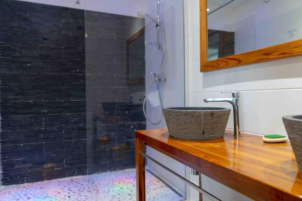 Blue Lagoon Appart En Residence Acces Plage Le Gosier  Extérieur photo